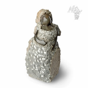 Skulptur von Kilala Malola: Frau im Kleid | Steinskulpturen online kaufen