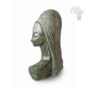 Skulptur von Tutani Mgabazi: Kopf eines Mädchens