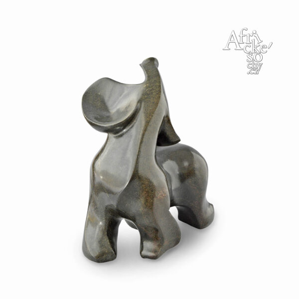Skulptur von Tamuka Gorerino: Elefantenkalb