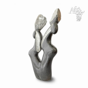 Skulptur von Farai Kasvinge: Mädchen