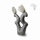 Skulptur von Farai Kasvinge: Mädchen